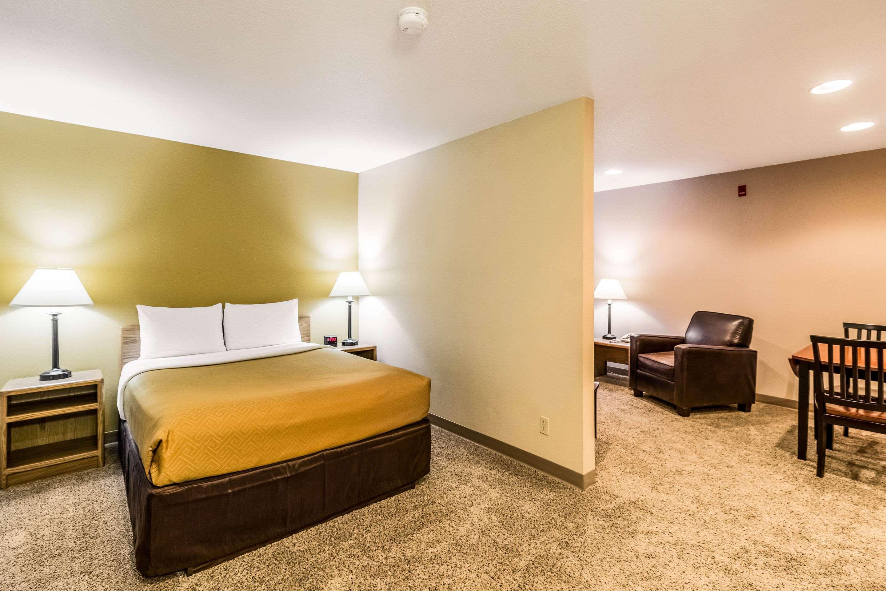 Econo Lodge - Valley City Esterno foto