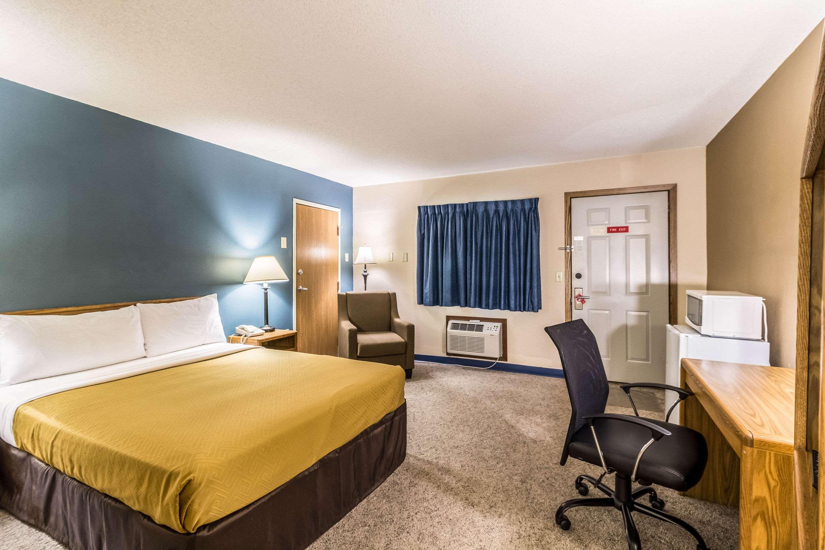 Econo Lodge - Valley City Esterno foto