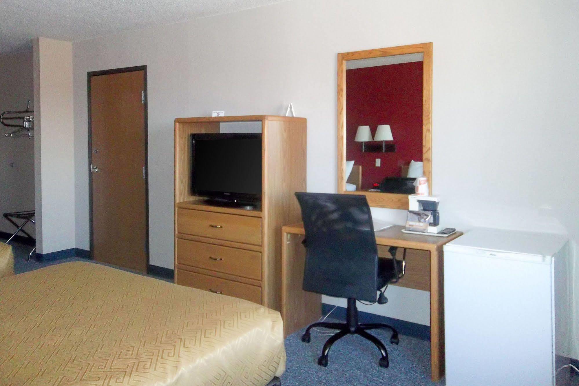 Econo Lodge - Valley City Esterno foto